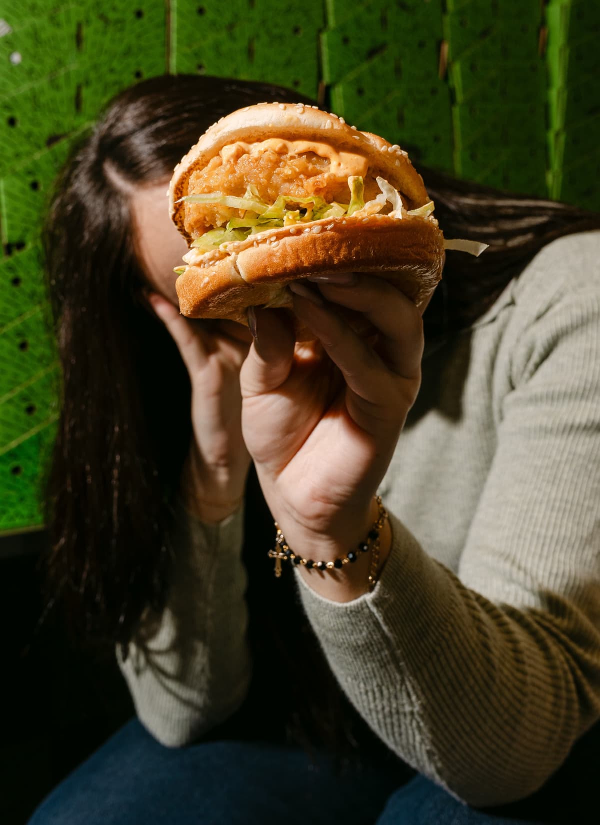 Campaign photography – handheld burger photography